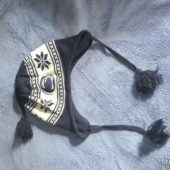 Cozy Penn State winter hat - Picture 1 of 4